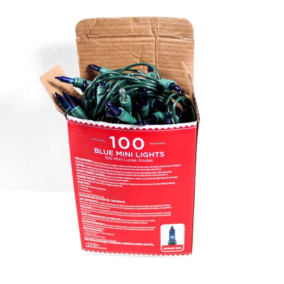 Blue Indoor Outdoor Christmas String Lights 1 Box 100 CT - Picture 2 of 8